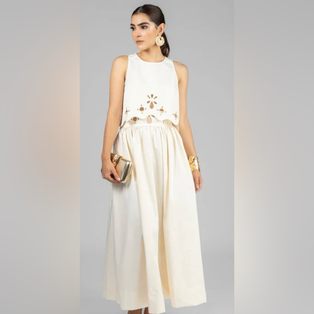 Modern ivory 2 piece set.